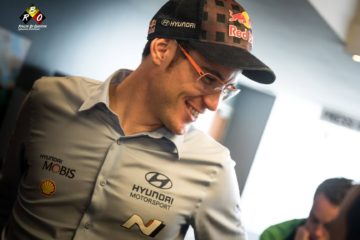 Neuville prolonge son contrat avec Hyundai